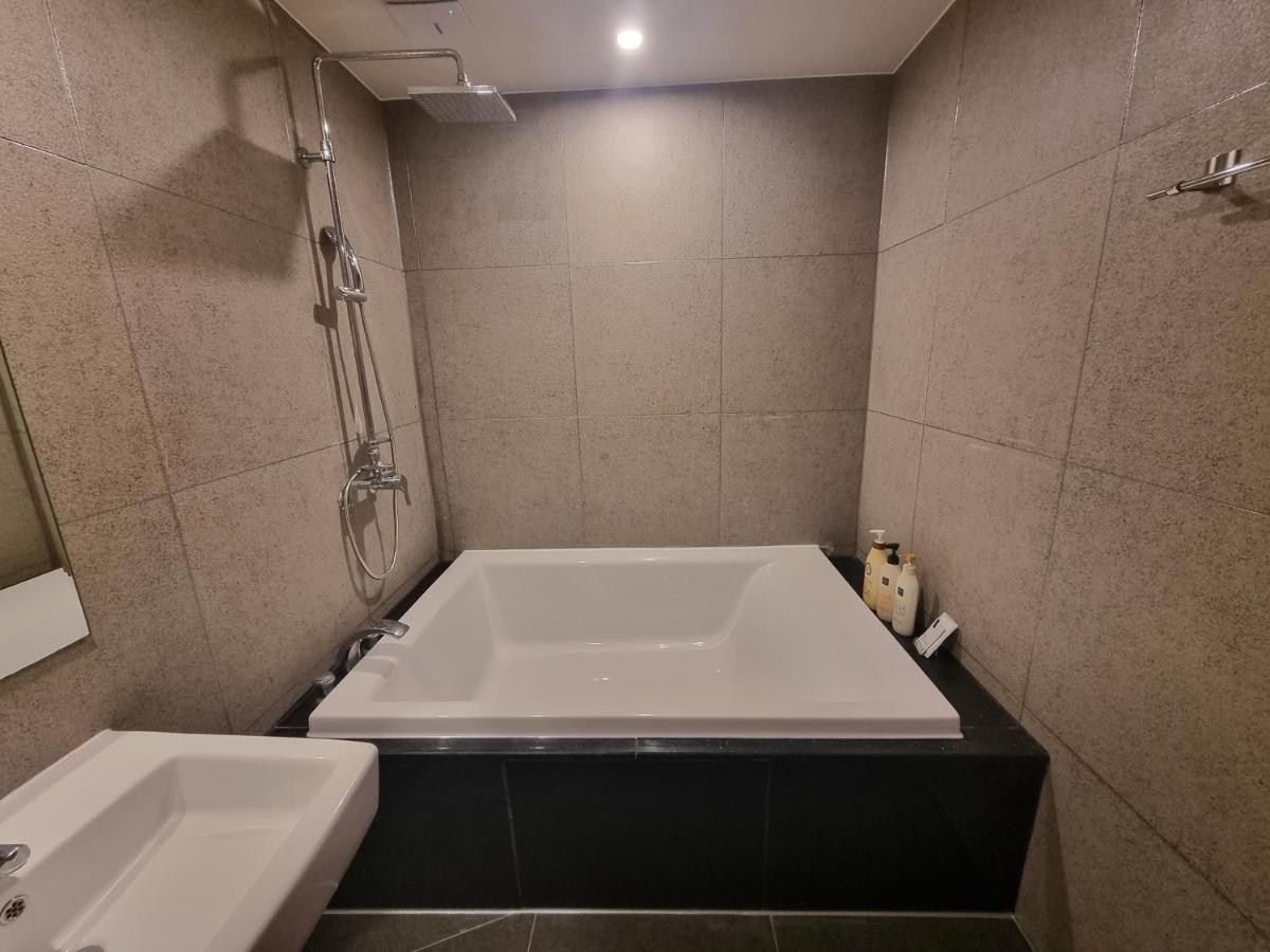 Yeoubi Hotel Jinju Eksteriør billede