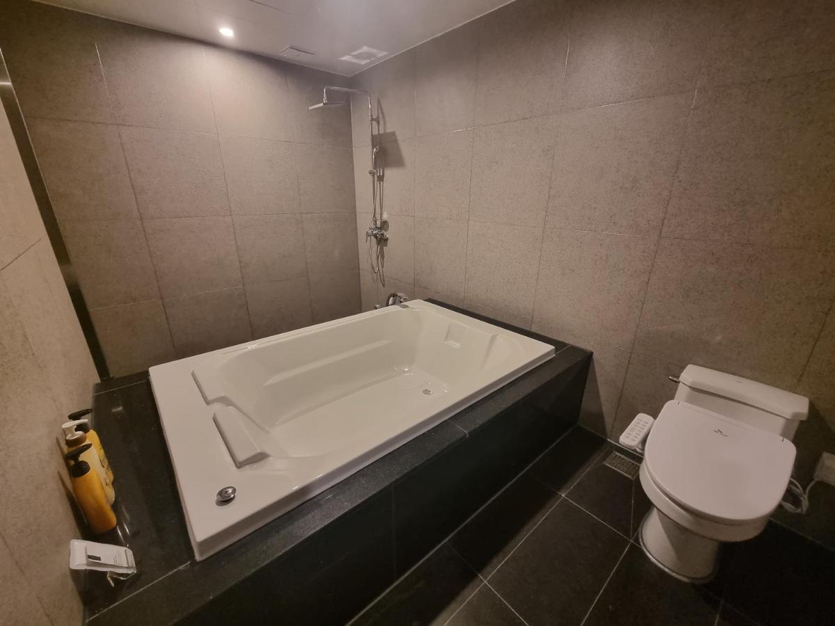 Yeoubi Hotel Jinju Eksteriør billede