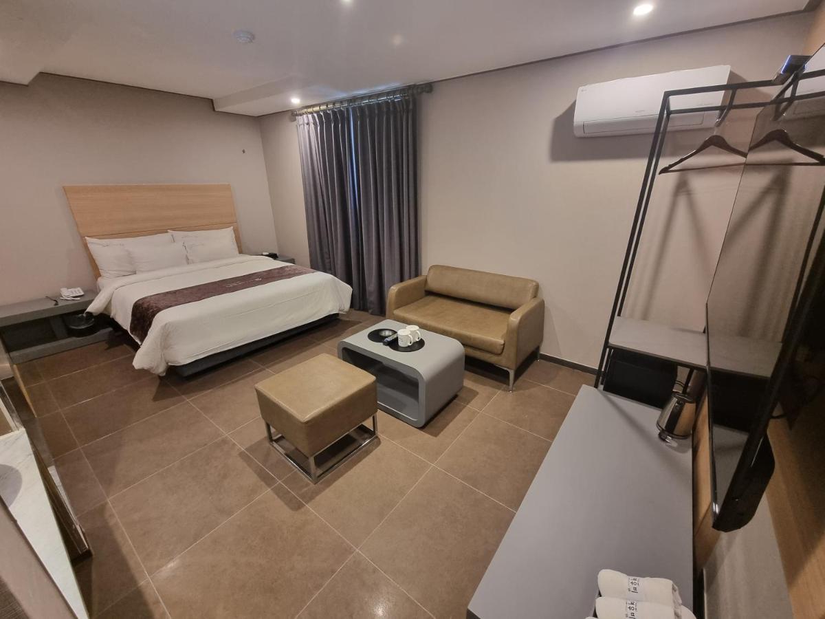 Yeoubi Hotel Jinju Eksteriør billede