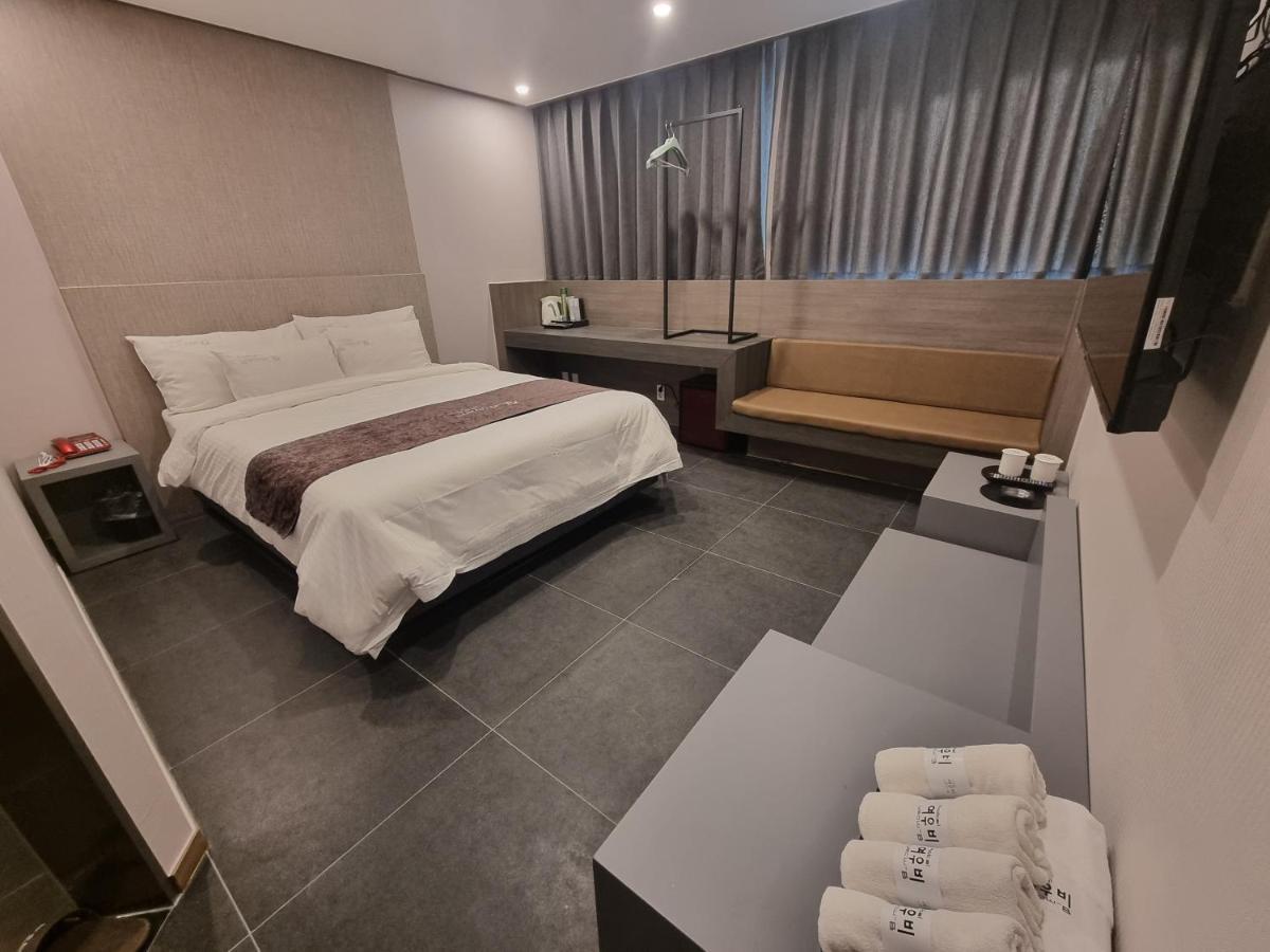 Yeoubi Hotel Jinju Eksteriør billede